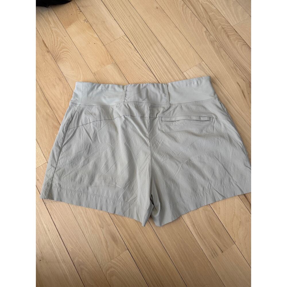 Athleta Trekkie North Short - Picture 3 of 3
